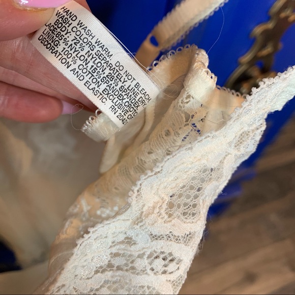 Vintage Wacoal Lace Lingerie Bodysuit Sz 38 MED - Picture 3 of 4